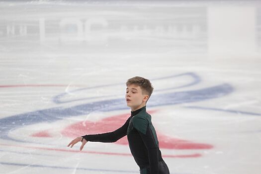 Чемпион России среди юниоров Лазарев признался, что забыл дома костюм для жеребьёвки