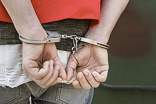 Бывшие полицейские получили срок за кражу 60 тонн зерна
