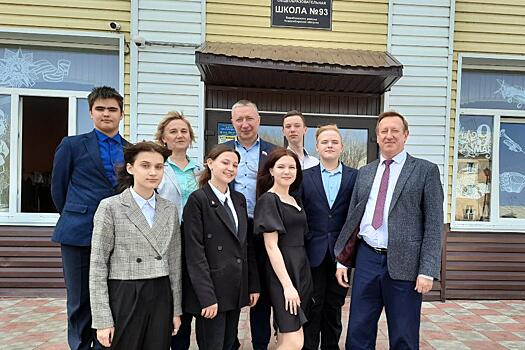Команда из Новосибирской области стала победителем всероссийского турнира юных физиков
