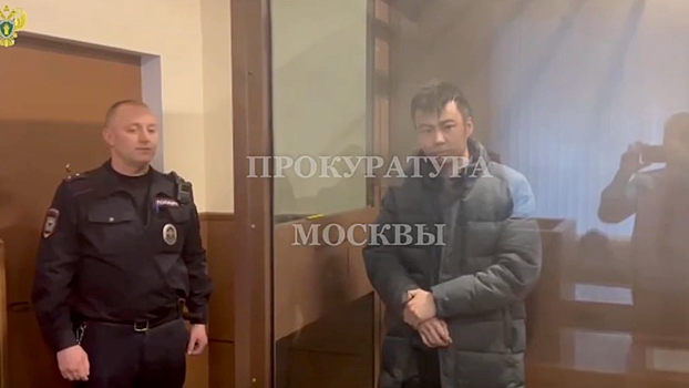Суд арестовал обвиняемого в нападении на полицейского в Кунцеве