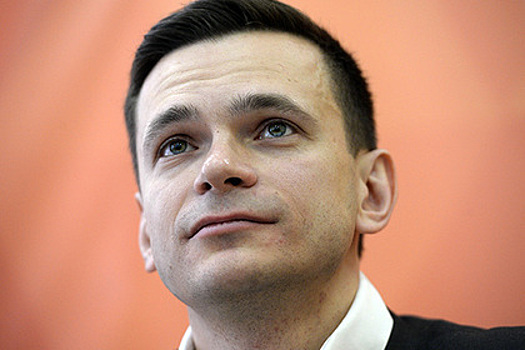 Яшин заявил о победе на выборах в Москве