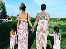 Солист Maroon 5 Адам Левин и Бехати Принслоу ждут третьего ребенка