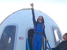 Слетавшие в космос женщины объяснили желание выглядеть гламурно на корабле