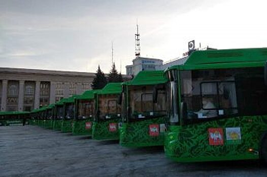 В Красноярск доставили 30 автобусов из Москвы
