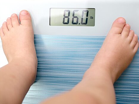 Эндокринолог рассказала, что делать при сильном наборе веса у ребенка