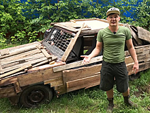 Житель Пермского края смастерил деревянные «Жигули»