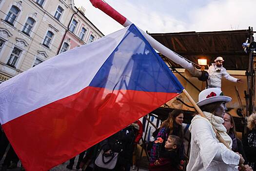 Правительство Чехии отказалось отправлять военнослужащих на Украину