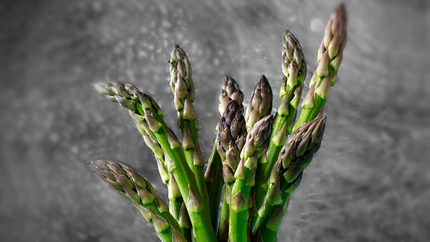 Диетолог рассказала об омолаживающих свойствах спаржи