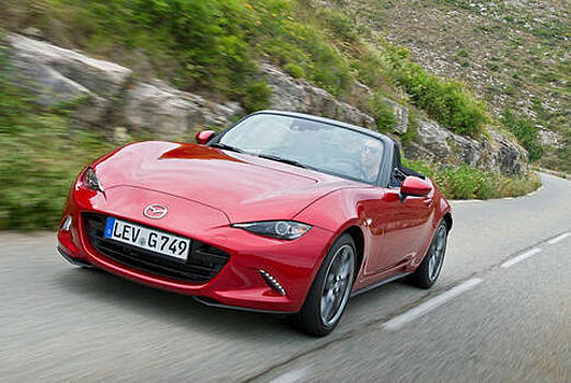 Mazda откажется от «заряженного» родстера MX-5