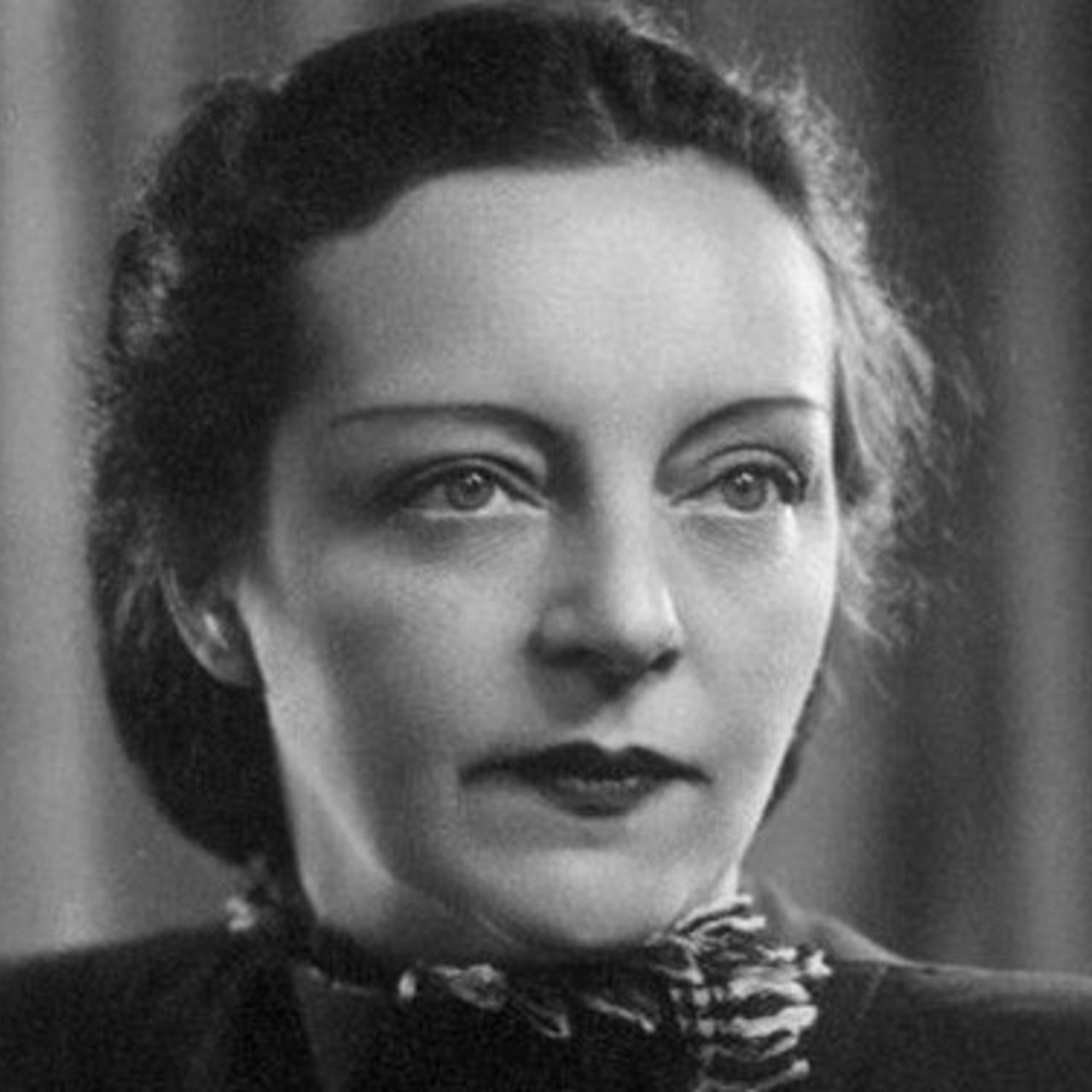Актриса берии. Актриса берии. Актриса берии. Жена берии. Актриса берии.