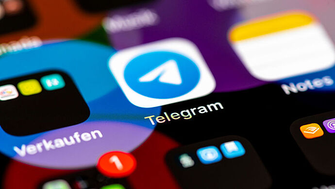 В Telegram появились опросы о блокировке каналов на Украине и России