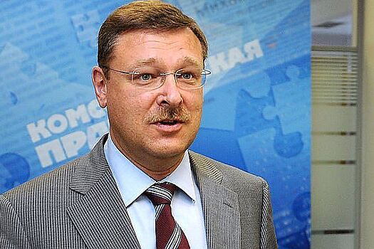 Косачев назвал "неудачниками" политиков, списывающих на РФ свои ошибки