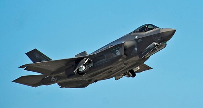 Польша подписала контракт на покупку в США 32 F-35
