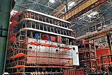На строящемся круизном лайнере "Петр Великий" установлена надстройка из современных алюминиевых сплавов
