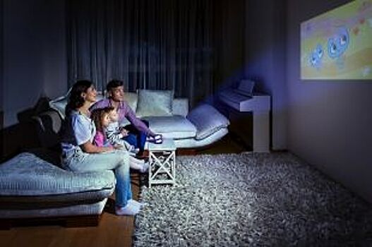 Онлайн-сервис МегаФон.ТВ шагнул с полки на потолок