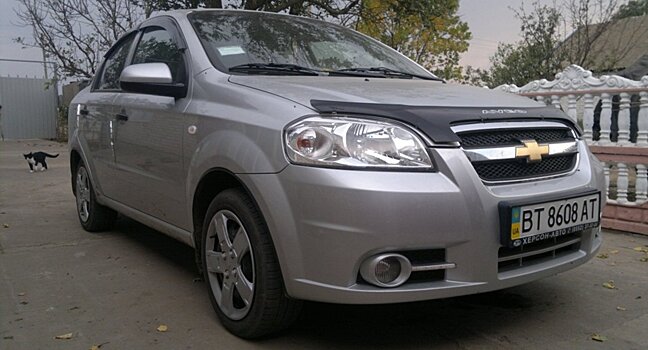 Установка дефлектора капота — стиль или осознанная необходимость?