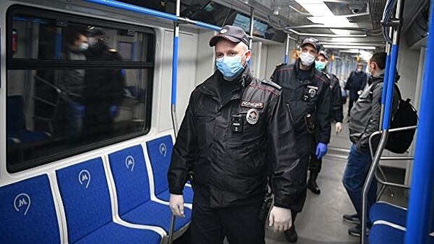В транспорте усилят контроль за масками и перчатками