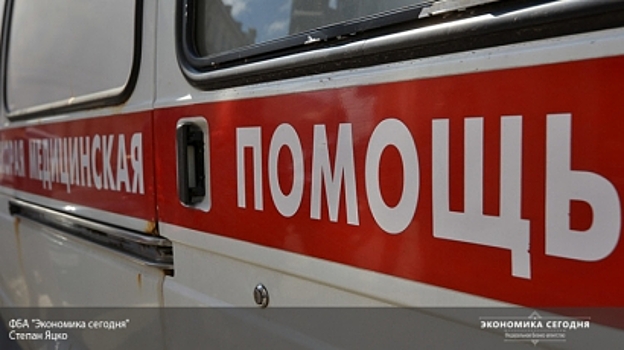 Полиция выписала штраф петербуржцу на Porsche Cayenne, не пропустившему скорую