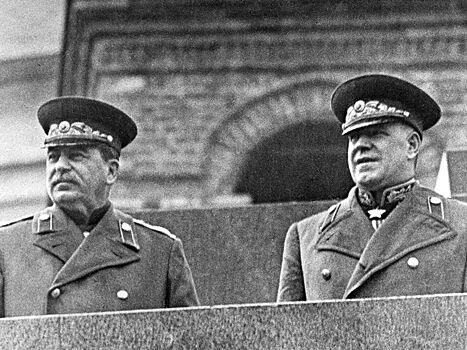 Почему Жукова не расстреляли в 1937 году