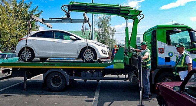 Ущерб за эвакуацию авто предлагают компенсировать