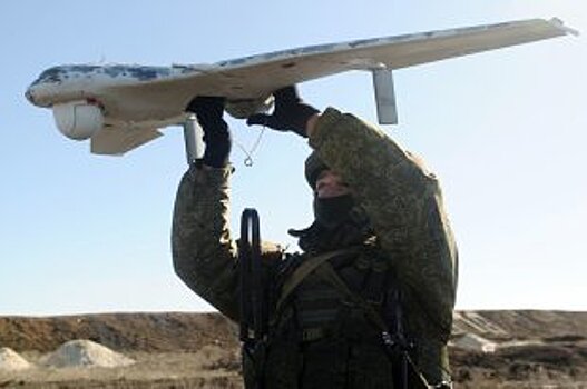 В МЧС испытают беспилотники, управляющие дронами