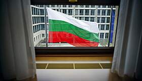 В Болгарии мэр поднял знамя РФ и включил песню «Священная война»