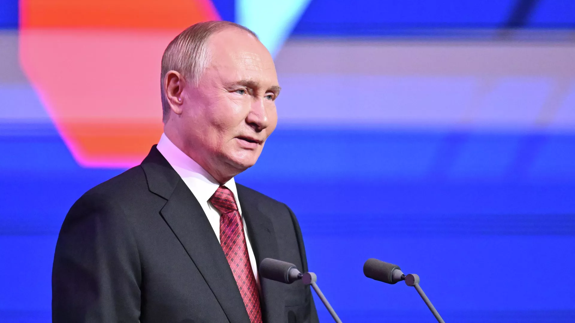 Путин признался, что любит Москву