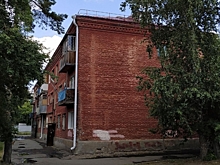 Мэрия Омска изымает квартиры у жителей аварийного дома на Жукова