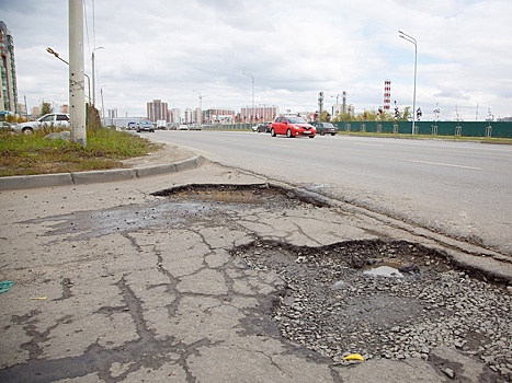 Дорога в 3-ем микрорайоне Заозёрного в Кургане не соответствует ГОСТу