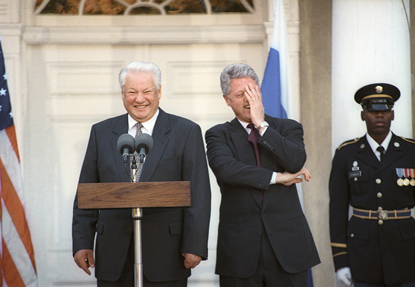 Президент США Билл Клинтон и Президент РФ Борис Ельцин во время пресс-конференции, 1995