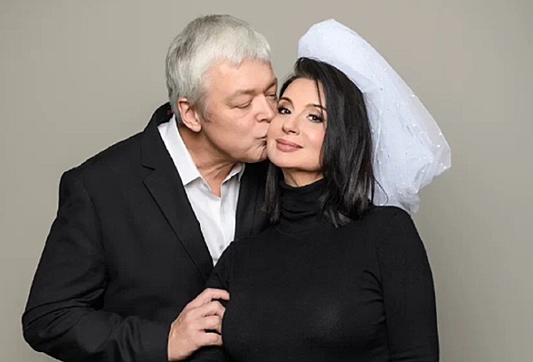 Жасөспірімдік секс