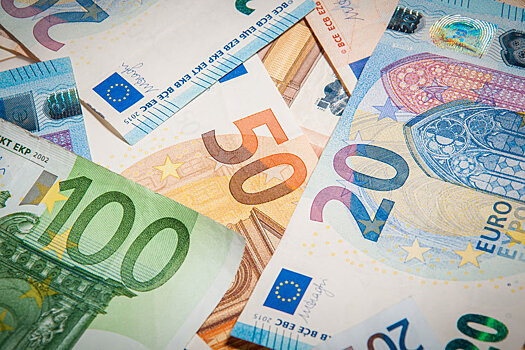 Немцы продолжают менять марки на евро