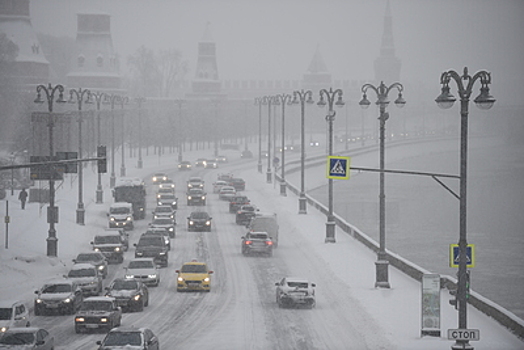 Москва встала в пробках