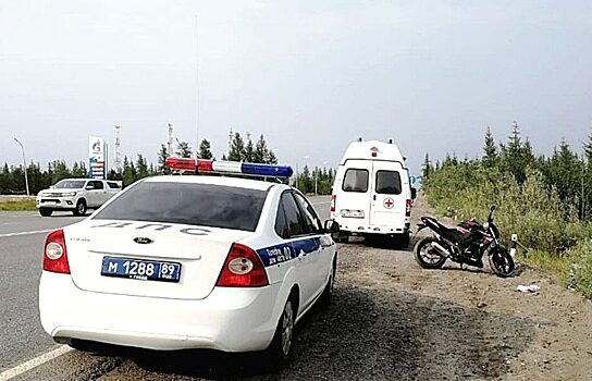 На Ямале пьяный байкер опрокинулся на новом мотоцикле