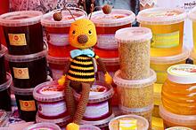 Жители Анучинского района отметили День пчеловода
