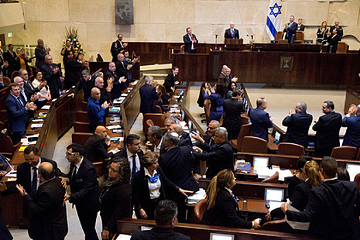 Израильский парламент распустился