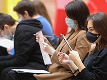 Петербург попрощался с масочным режимом