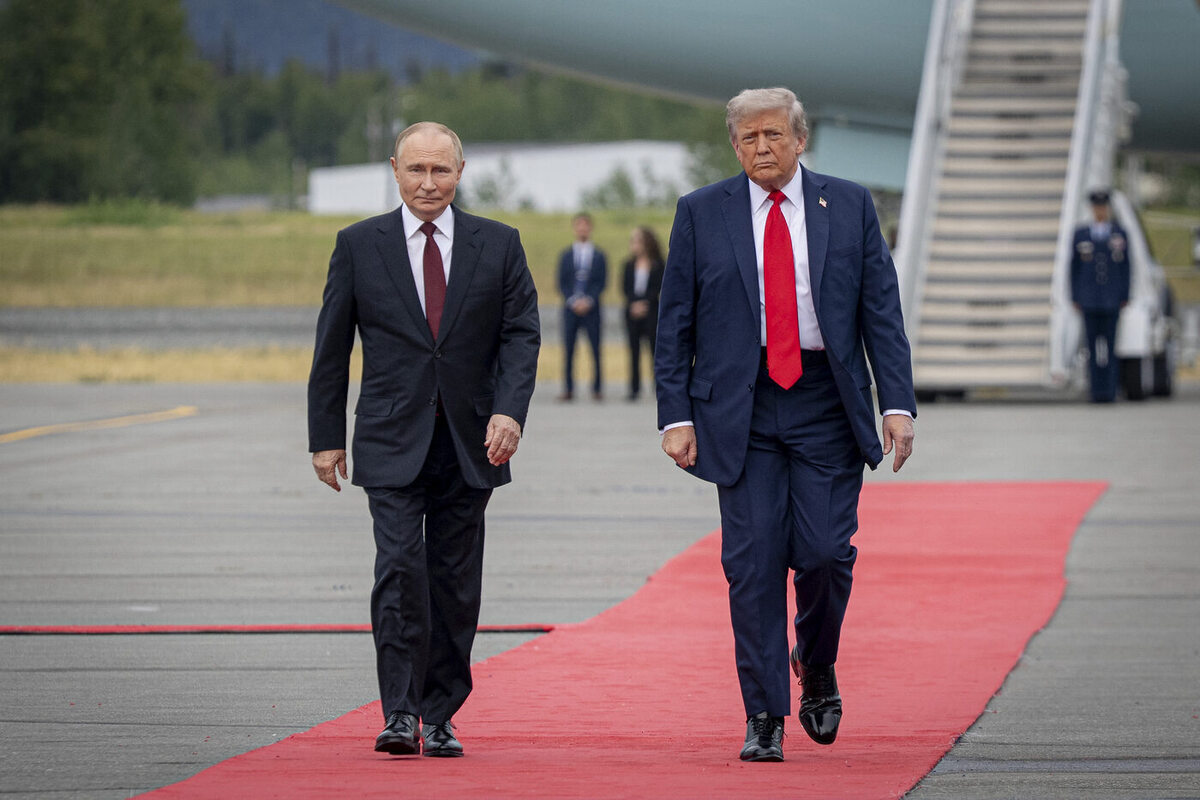 Снимок с Путиным оказался единственным групповым фото Трампа в Пальмовой комнате