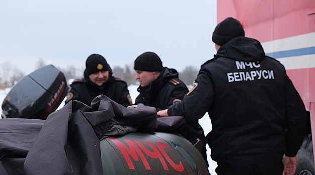 Готовность «Зубра» к сезону паводков оценил глава МЧС Беларуси