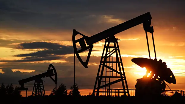 Цена нефти Brent поднялась выше 68 долларов за баррель впервые с апреля