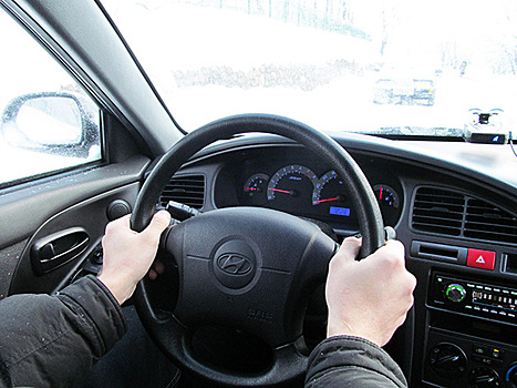 Перекрывший выезд с парковки в Ростове водитель оказался мертв