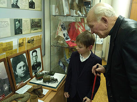 В школьном музее Боевой и Трудовой Славы прошла экскурсия для первоклассников