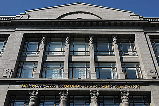 Курс рубля вырос вопреки валютным закупкам Минфина