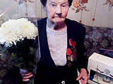 Сотрудники отдела соцзащиты и представители Совета ветеранов поздравили ветерана из Текстильщиков с юбилеем