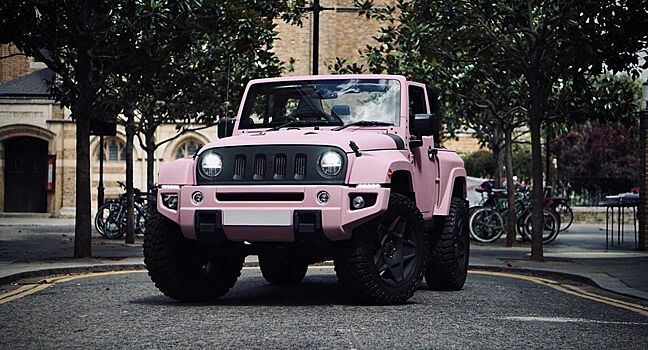 В продаже появился Jeep Wrangler розового цвета, названный «Мамина машина»