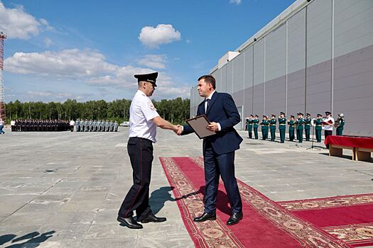 В Екатеринбурге наградили сотню полицейских за отличную работу во время чемпионата мира