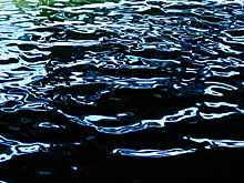 Бензин АИ-92 стал дешевле на бирже в РФ почти на 2%