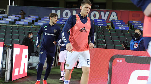 Черчесов беспокоился за рейтинг ФИФА. Россия потеряла очки и оказалась на краю пропасти