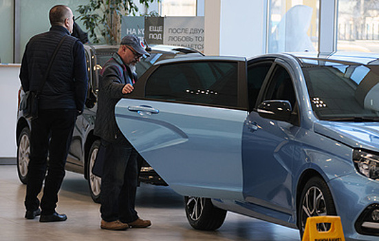 "Рольф" не ждет скачка продаж новых легковых авто в 2026 году