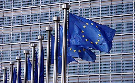 ЕС сократит финансирование на евроинтеграцию Турции
